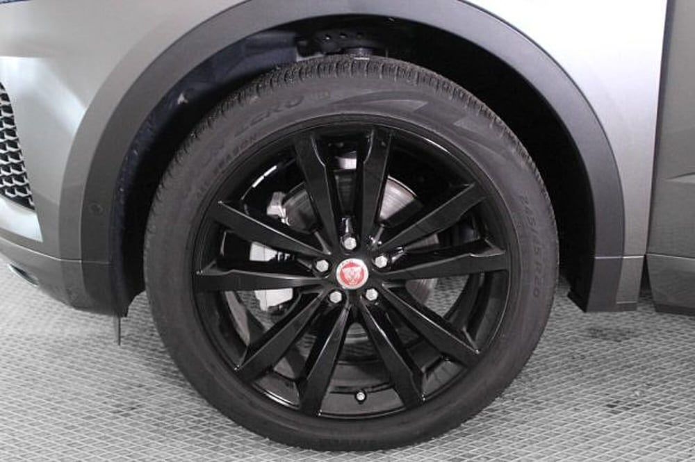 Jaguar E-Pace usata a Novara (20)