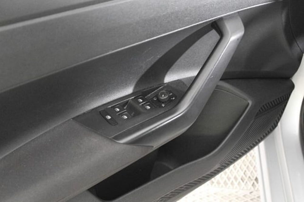 Volkswagen Polo usata a Novara (12)