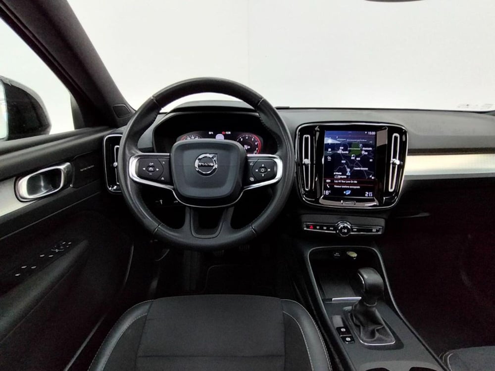 Volvo XC40 usata a Como (4)