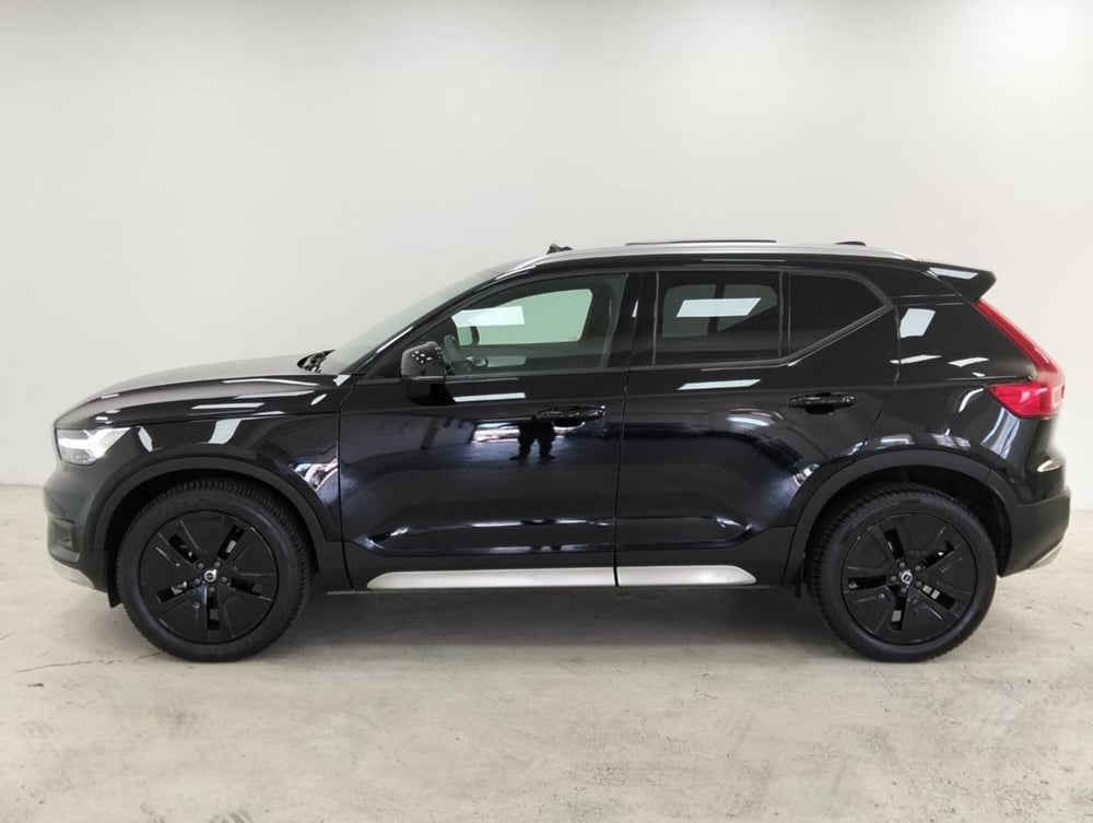 Volvo XC40 usata a Como (8)