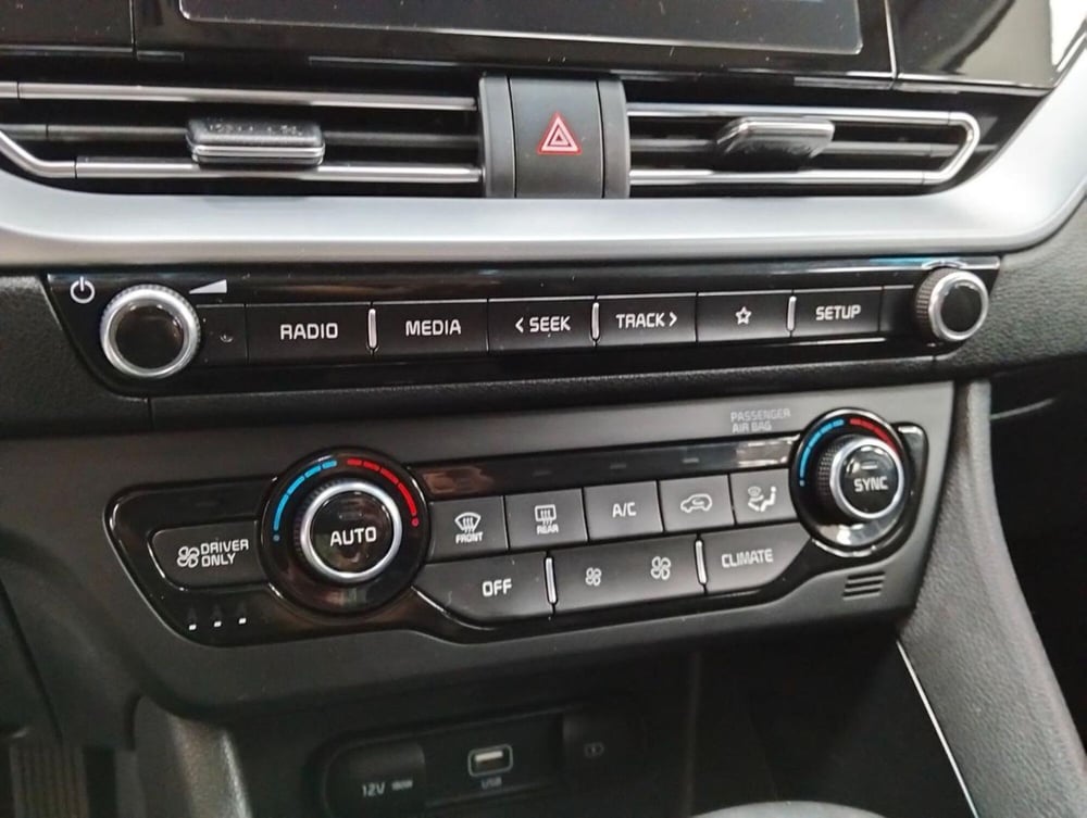 Kia Niro usata a Como (17)