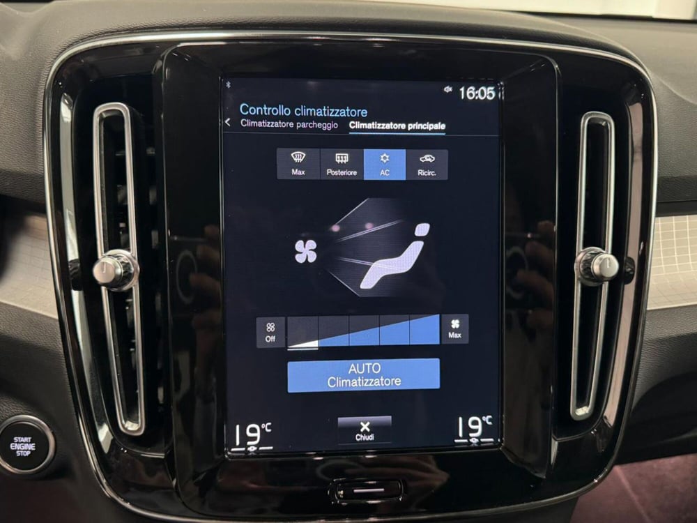Volvo XC40 usata a Como (14)