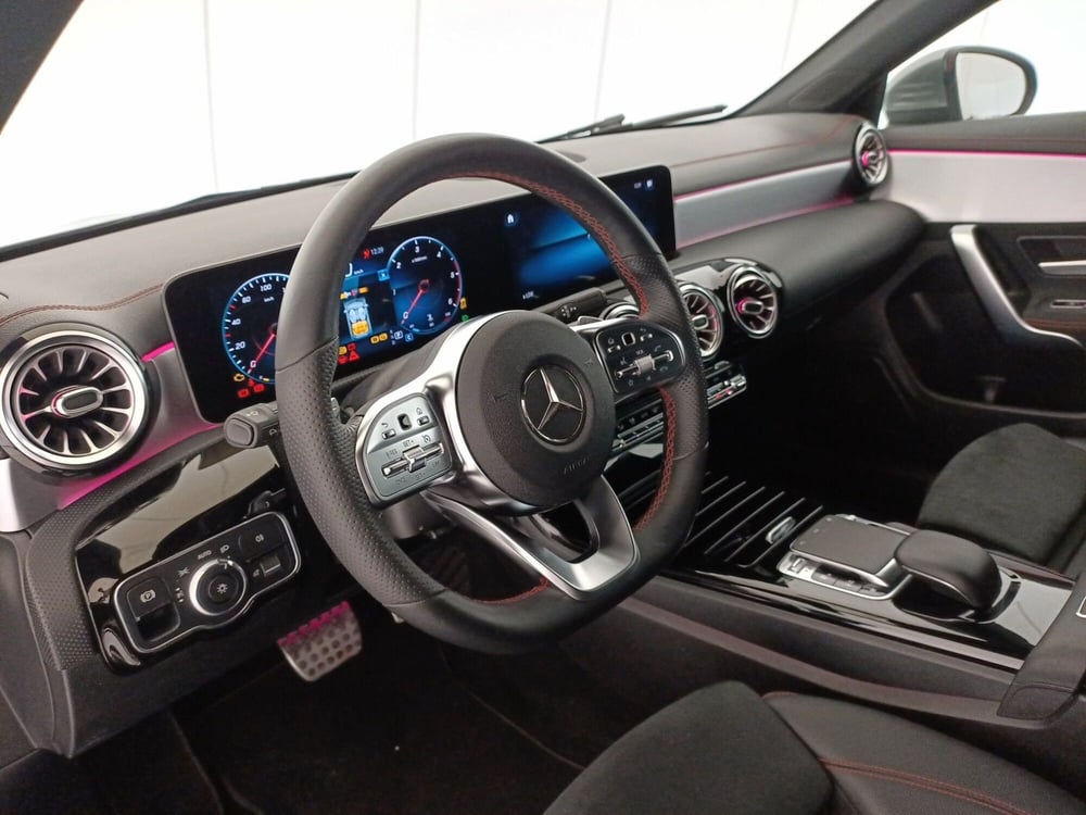 Mercedes-Benz CLA Shooting Brake usata a Lecce (5)