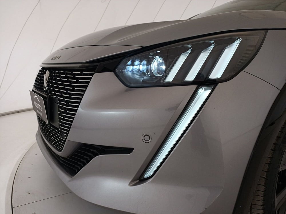 Peugeot 208 usata a Bari (11)