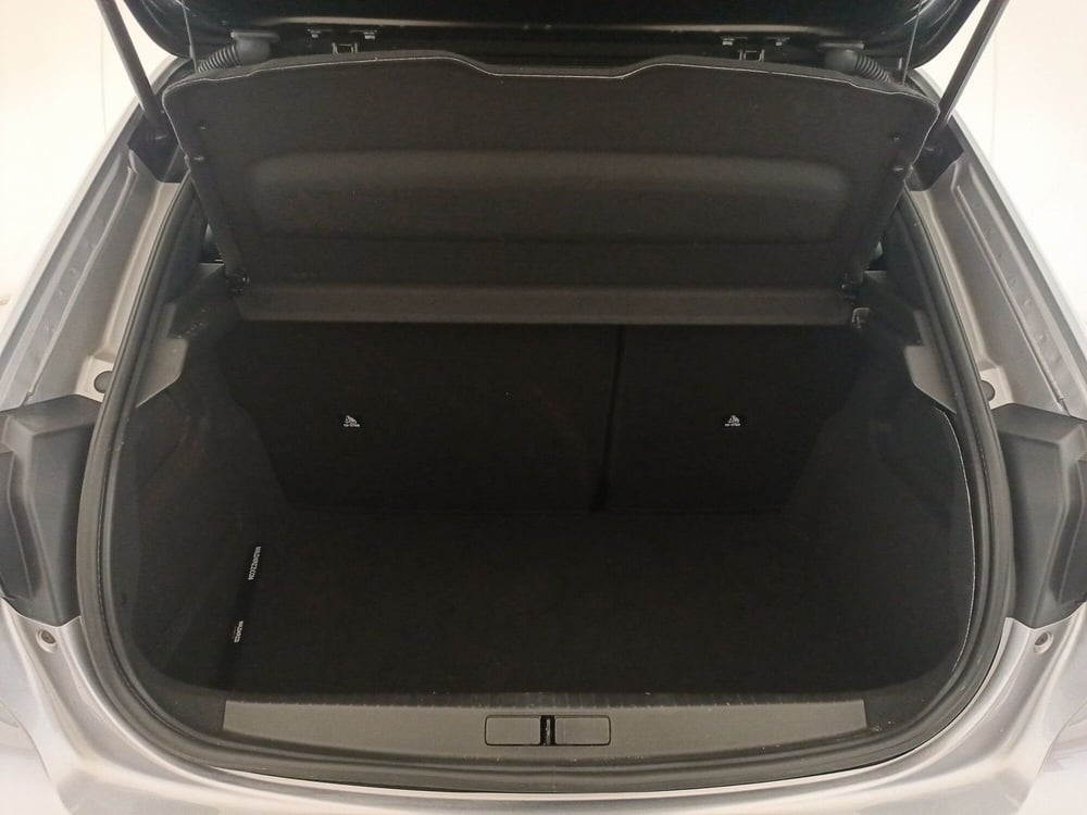 Peugeot 208 usata a Bari (13)