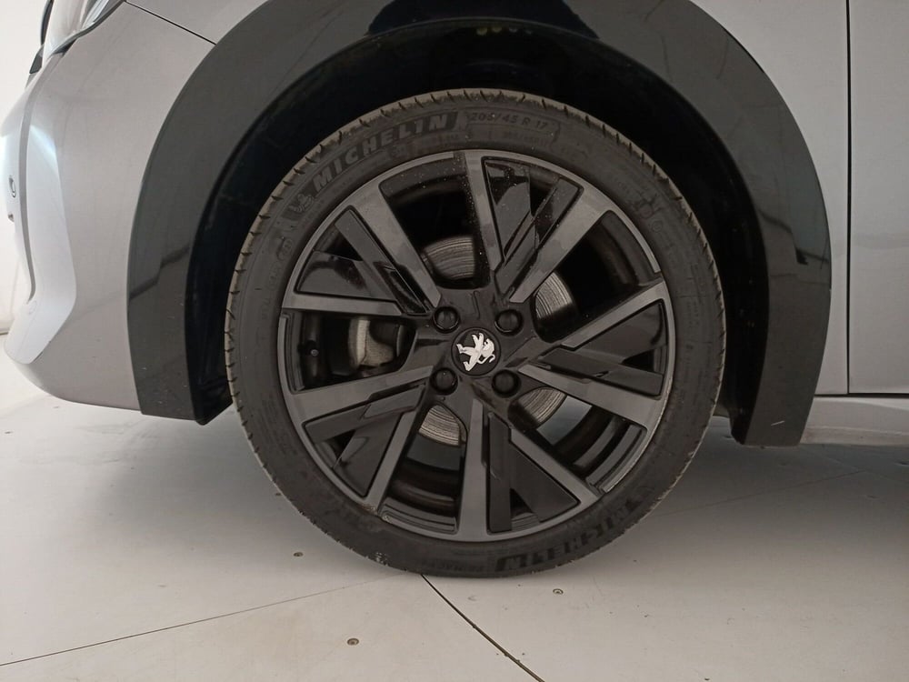 Peugeot 208 usata a Bari (14)
