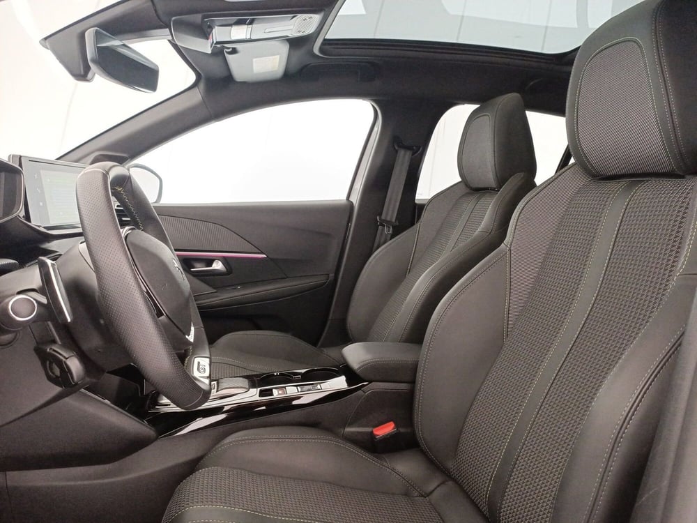 Peugeot 208 usata a Bari (6)