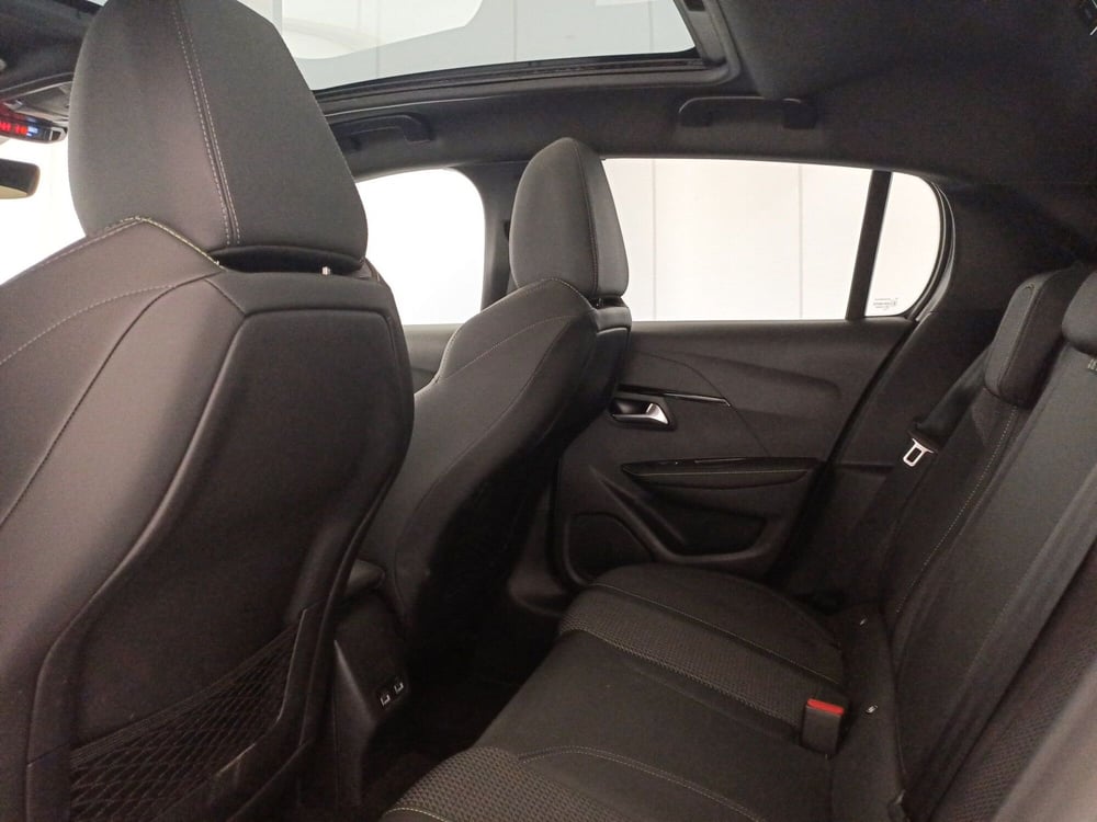 Peugeot 208 usata a Bari (8)
