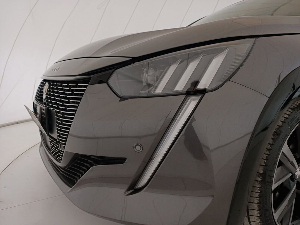 Peugeot 208 usata a Bari (12)