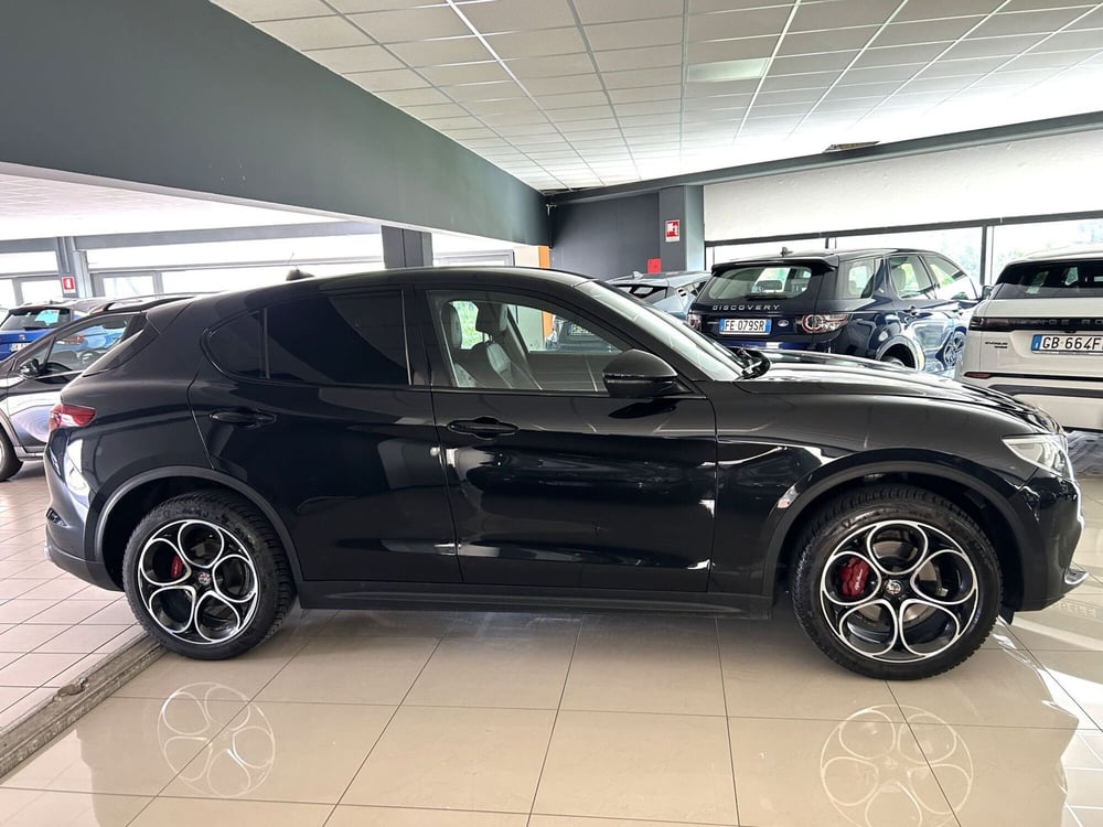 Alfa Romeo Stelvio usata a Ferrara (4)