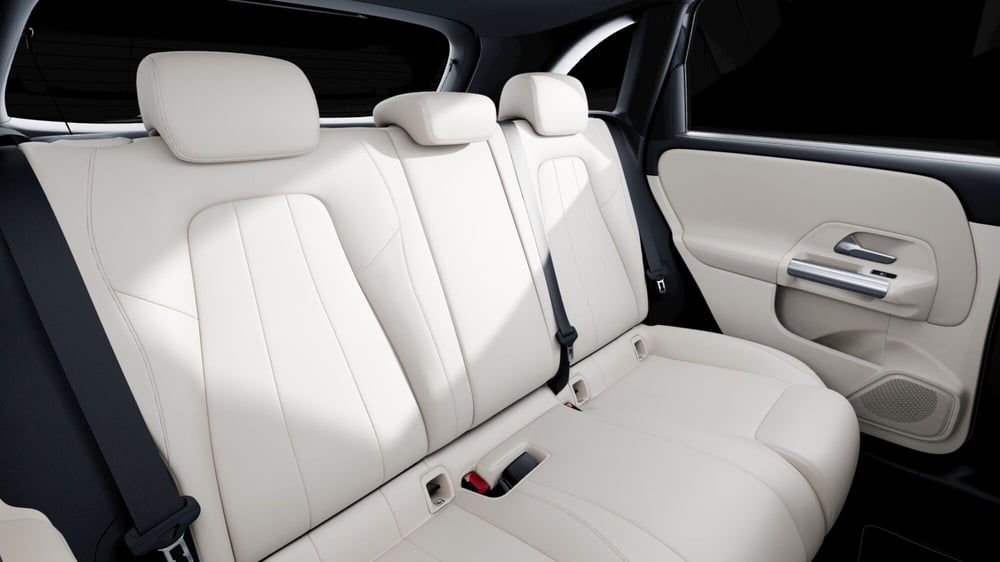 Mercedes-Benz Classe B nuova a Milano (4)