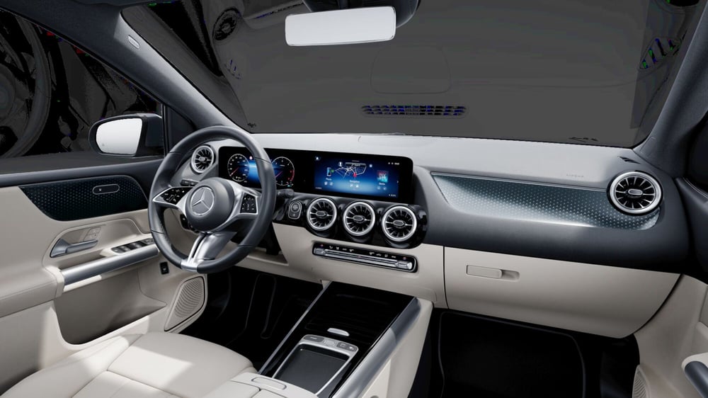 Mercedes-Benz Classe B nuova a Milano (7)