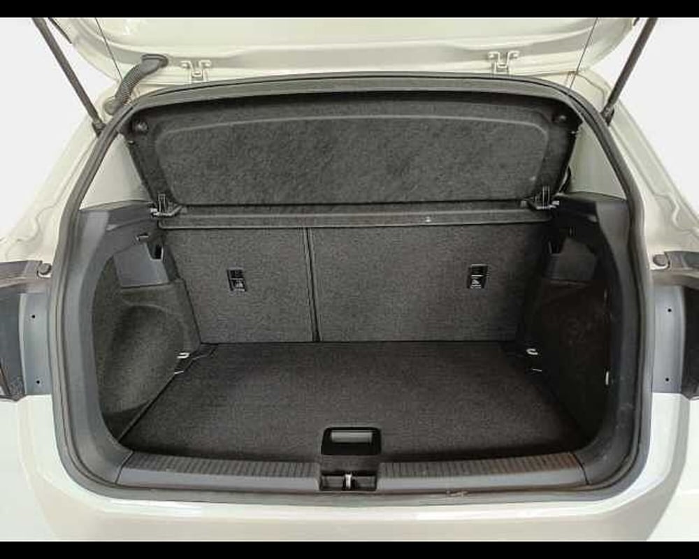 Volkswagen T-Cross usata a Roma (11)