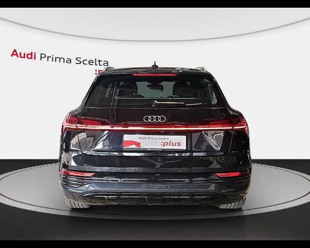 Audi Q8 Sportback usata a Roma (5)
