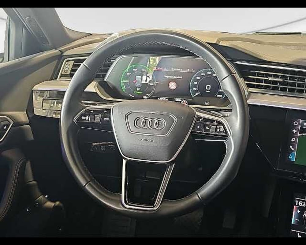 Audi Q8 Sportback usata a Roma (7)