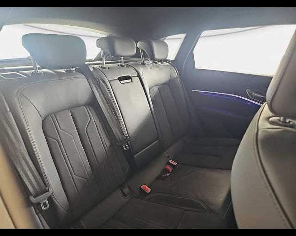 Audi Q8 Sportback usata a Roma (9)