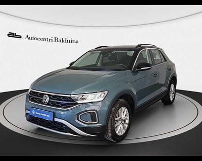 Volkswagen T-Roc 2.0 tdi Life 150cv dsg del 2024 usata a Roma