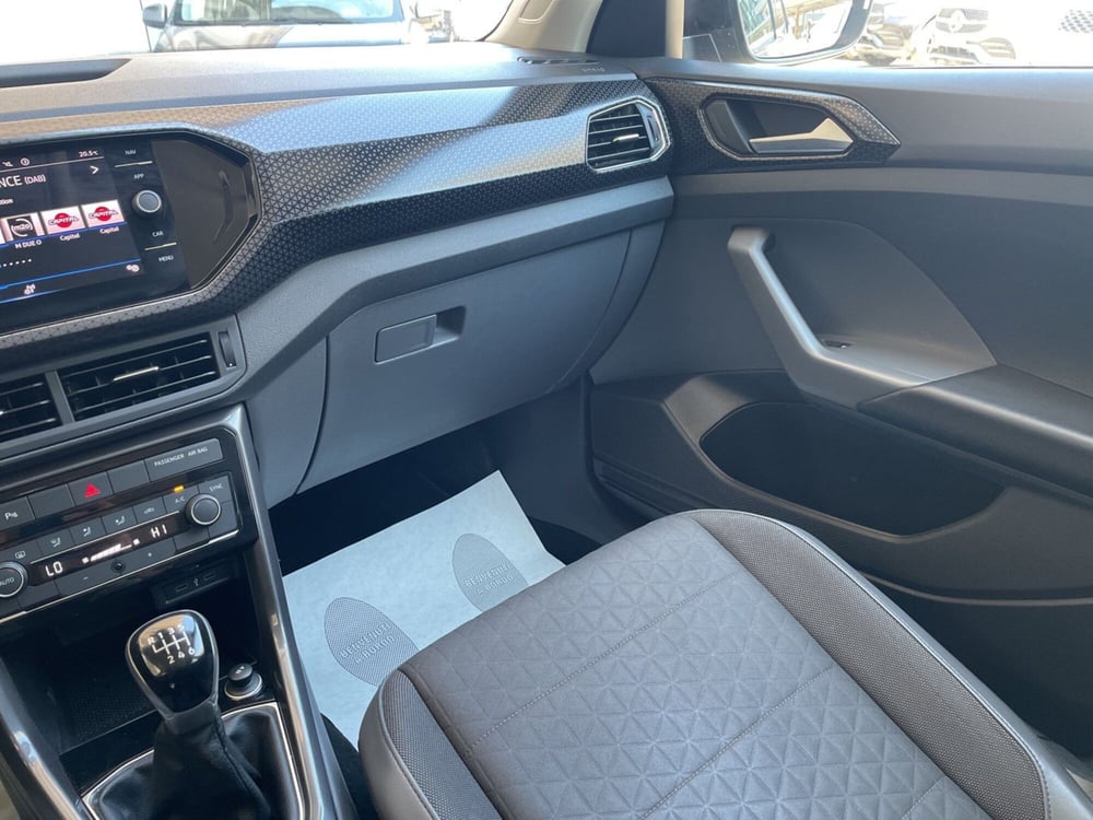Volkswagen T-Cross usata a Pescara (11)