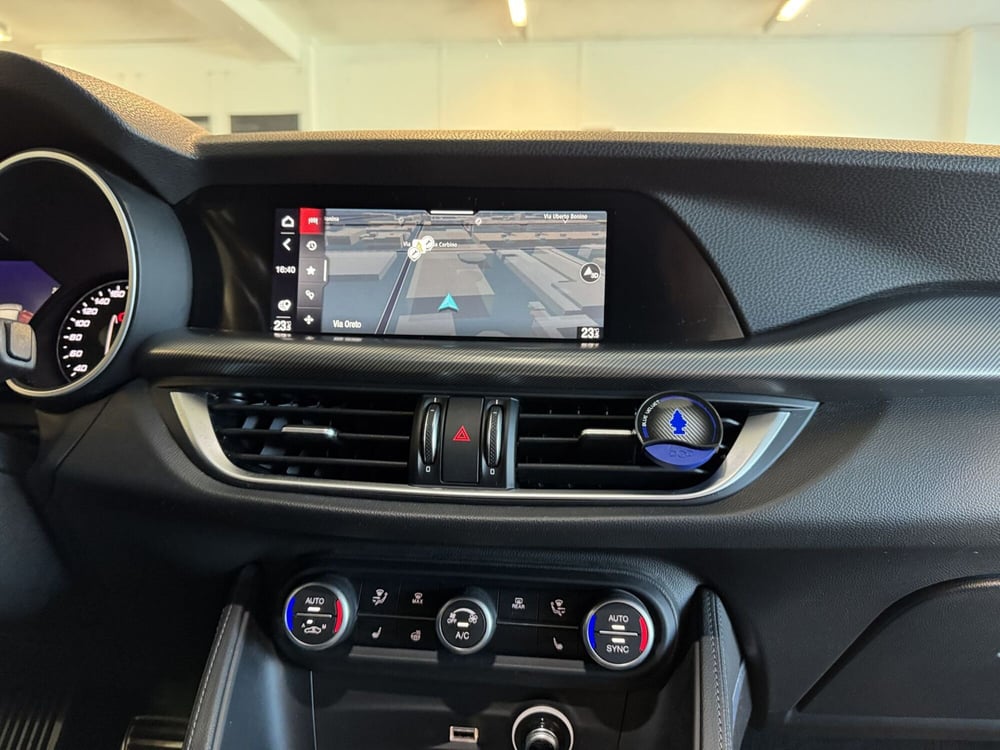 Alfa Romeo Stelvio usata a Messina (13)