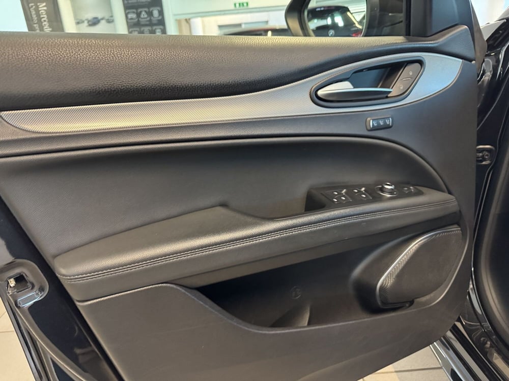 Alfa Romeo Stelvio usata a Messina (7)