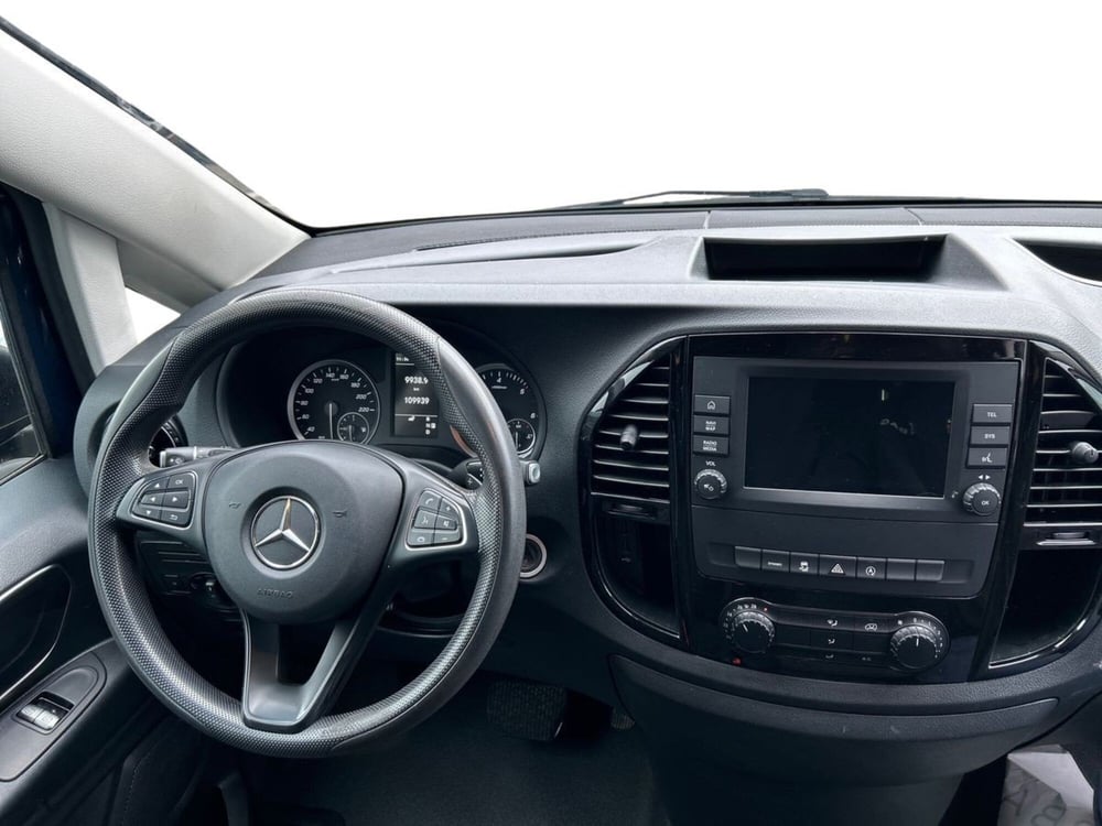 Mercedes-Benz Vito usata a Milano (9)