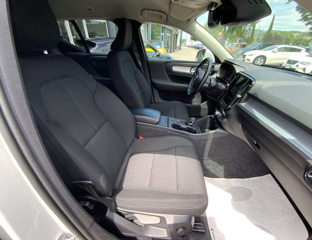 Volvo XC40 usata a Perugia (11)