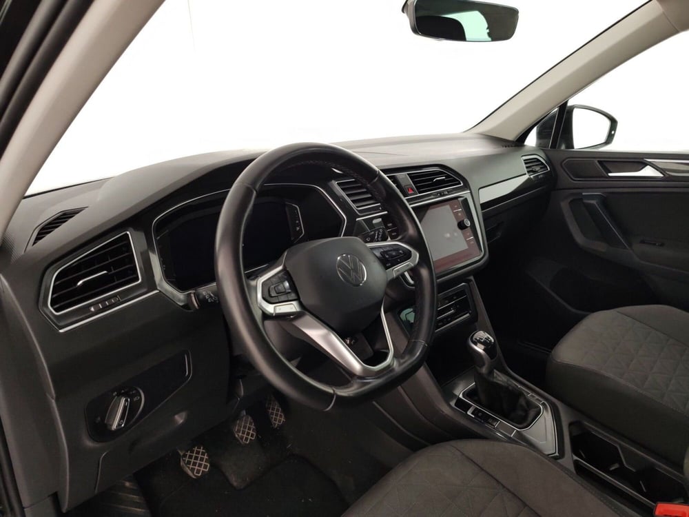 Volkswagen Tiguan usata a Massa-Carrara (7)