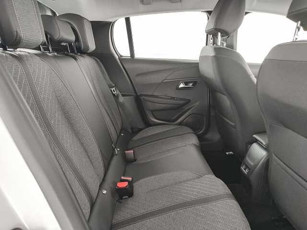 Peugeot 208 nuova a Palermo (8)