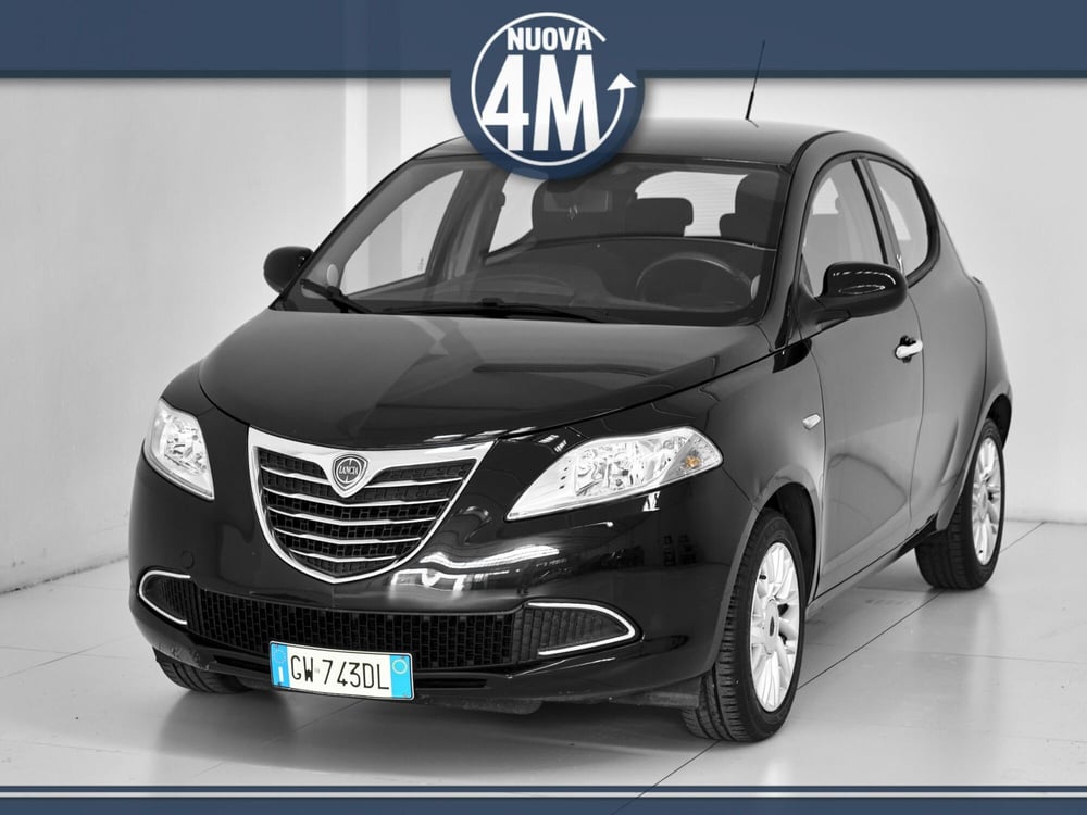 Lancia Ypsilon usata a Prato