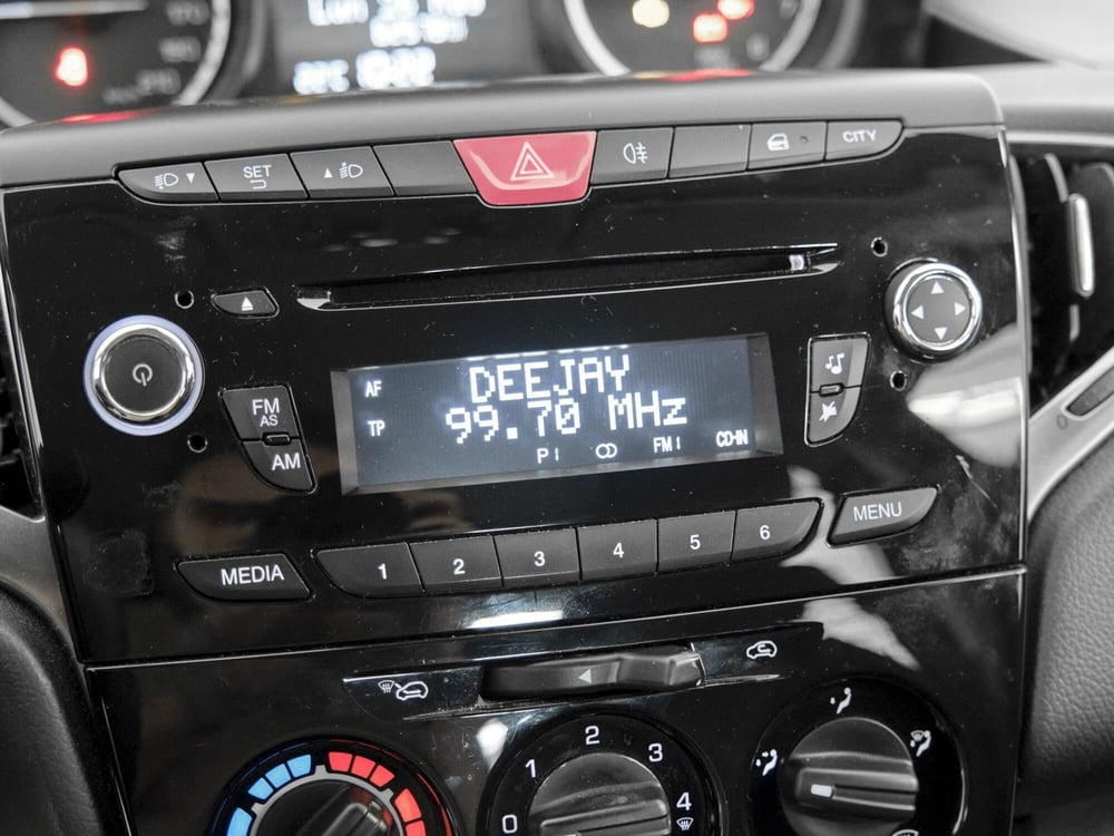 Lancia Ypsilon usata a Prato (11)