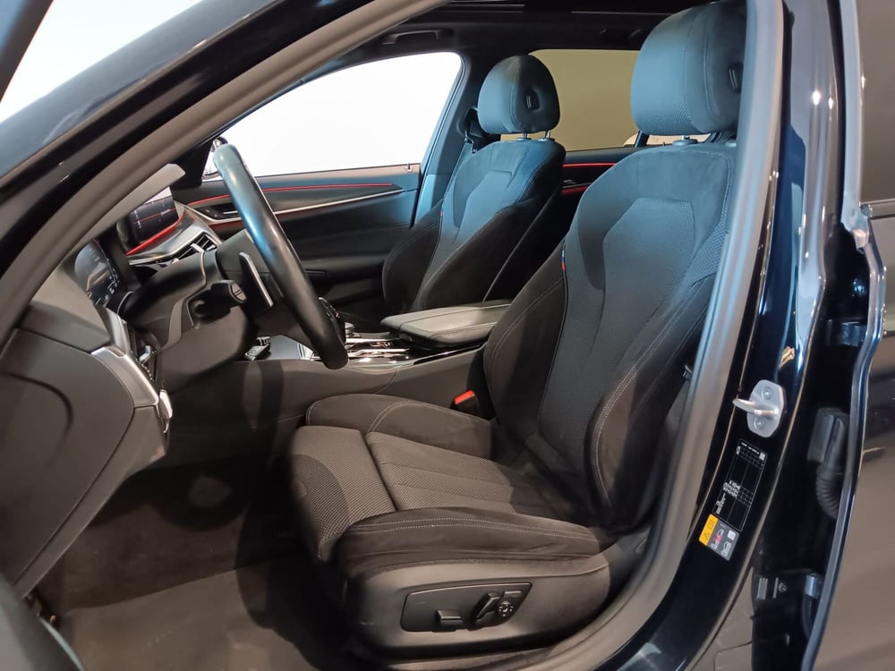 BMW Serie 5 Touring usata a Asti (10)