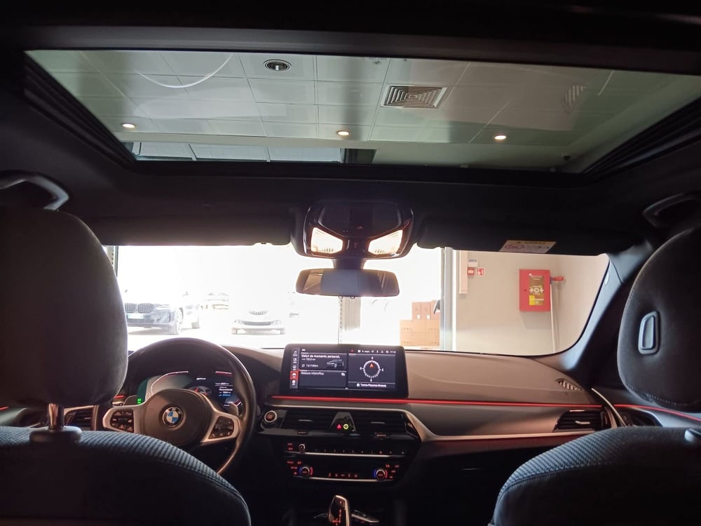 BMW Serie 5 Touring usata a Asti (15)