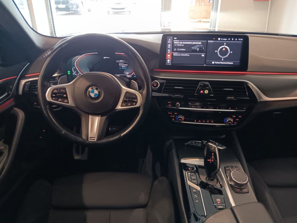 BMW Serie 5 Touring usata a Asti (16)