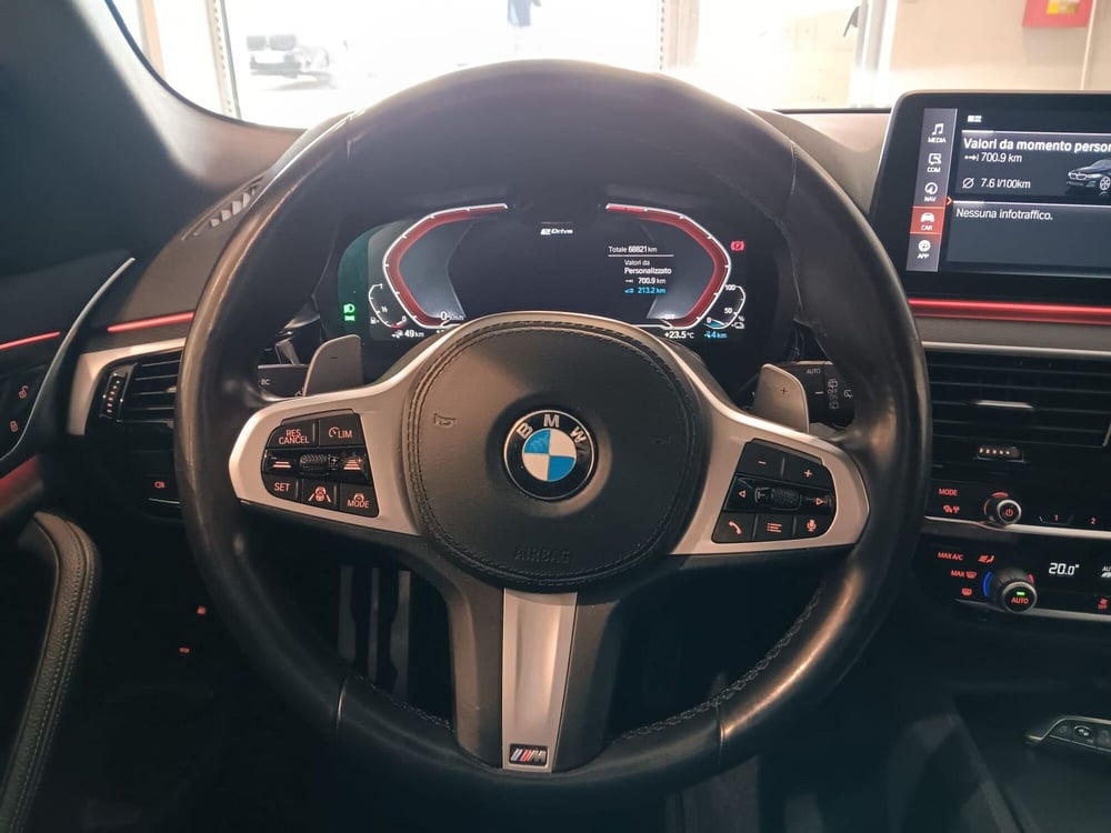 BMW Serie 5 Touring usata a Asti (18)
