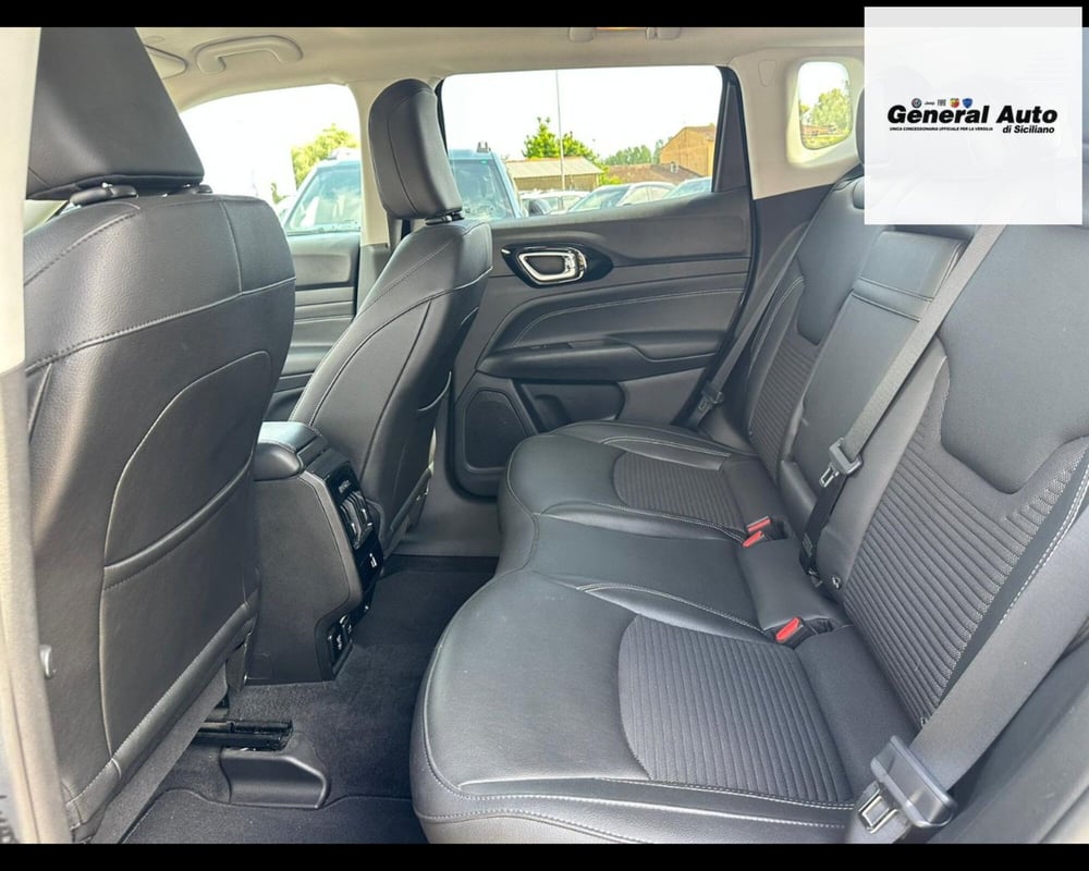 Jeep Compass usata a Lucca (11)