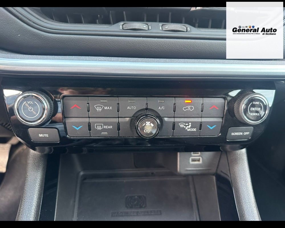 Jeep Compass usata a Lucca (14)