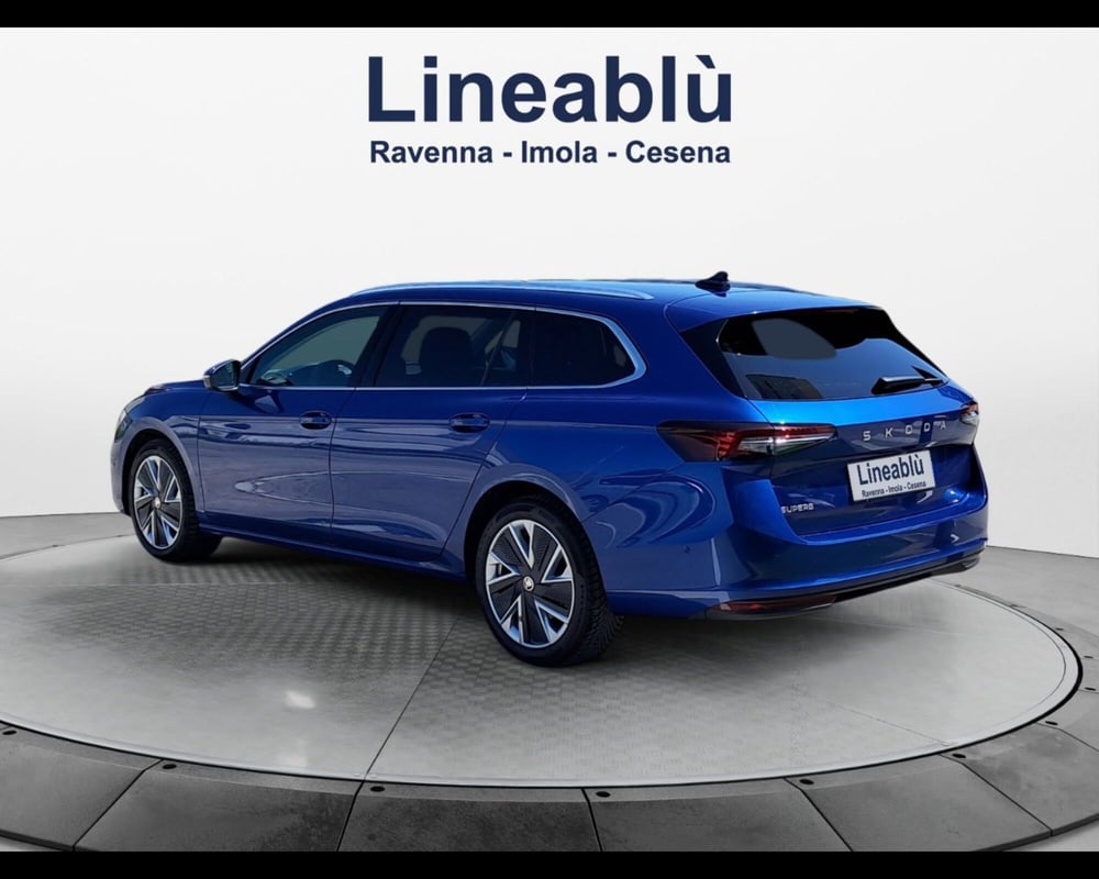 Skoda Superb Station Wagon nuova a Forlì-Cesena (4)