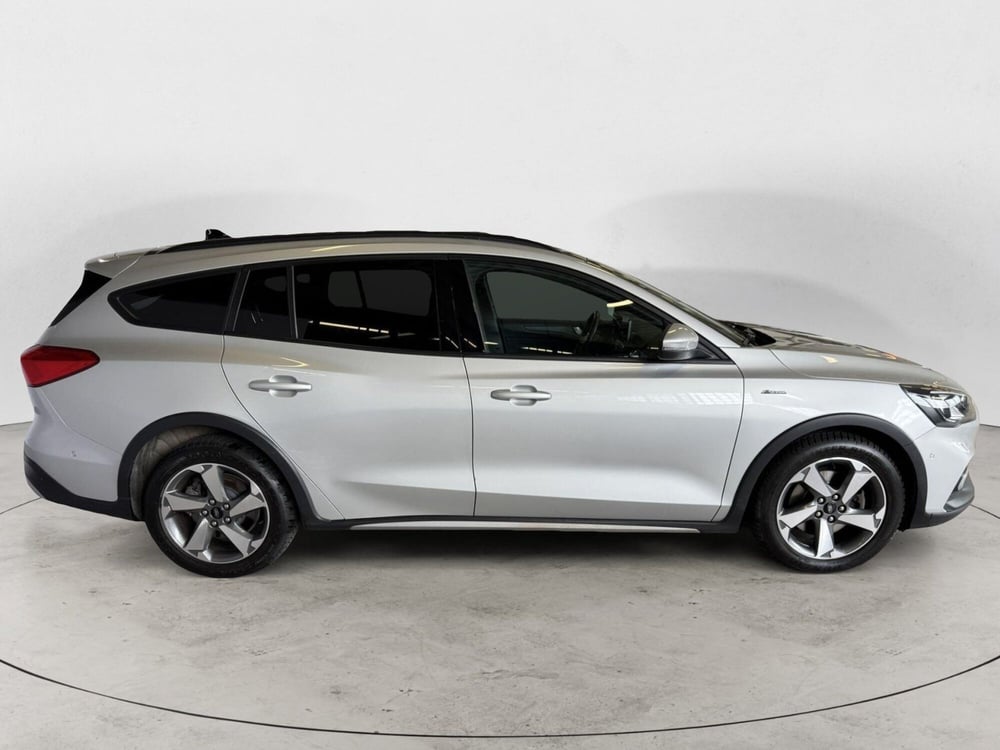 Ford Focus Station Wagon usata a Monza e Brianza (9)