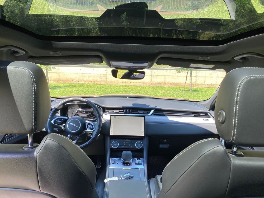 Jaguar F-Pace usata a Salerno (5)