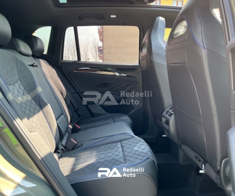 Volkswagen Tiguan nuova a Lecco (11)