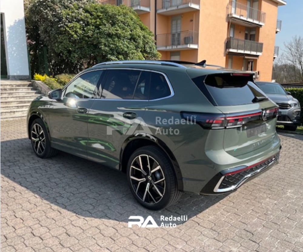 Volkswagen Tiguan nuova a Lecco (4)