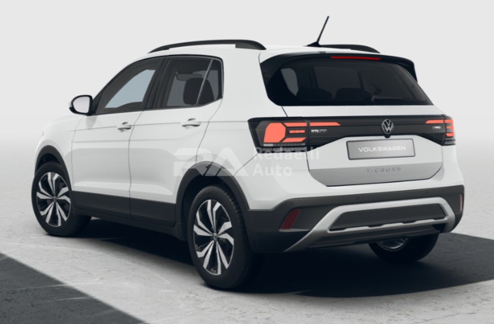 Volkswagen T-Cross nuova a Lecco (3)