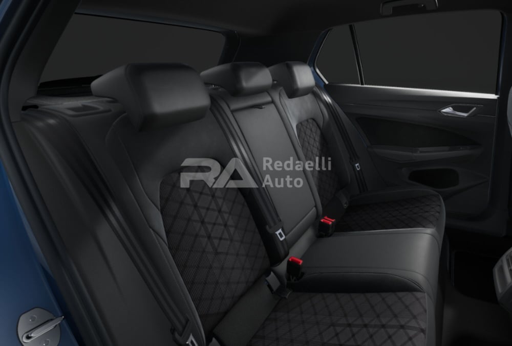 Volkswagen Golf nuova a Lecco (9)