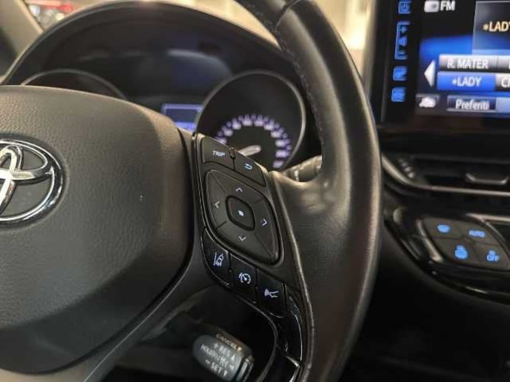 Toyota Toyota C-HR usata a Pistoia (17)