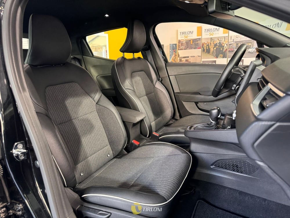 Renault Clio usata a Milano (14)