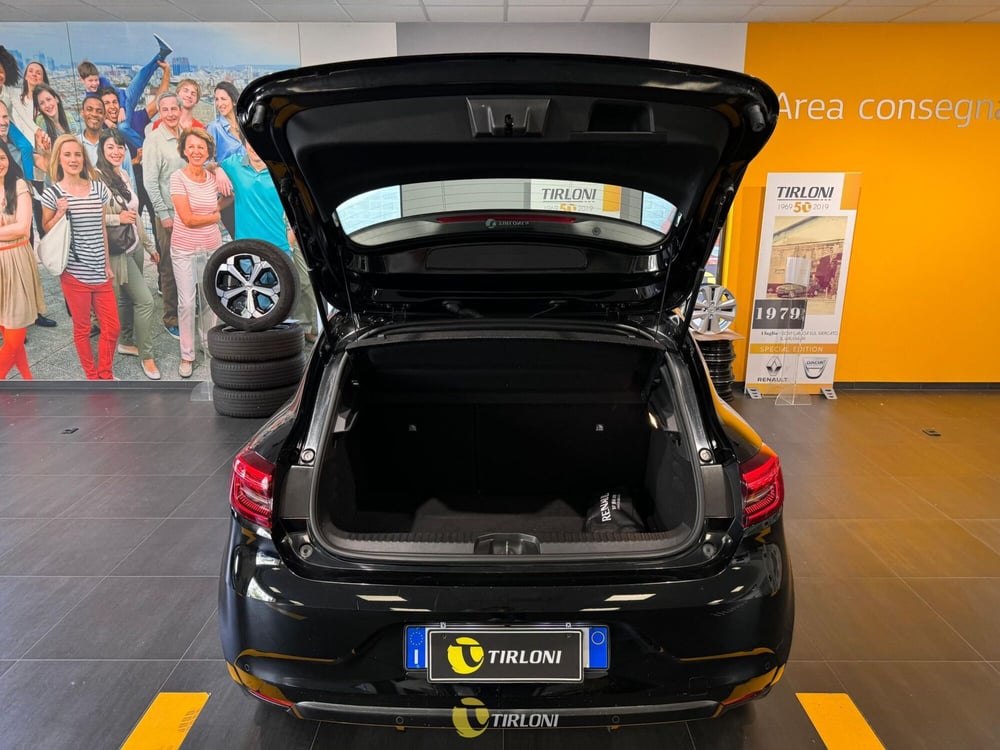 Renault Clio usata a Milano (8)