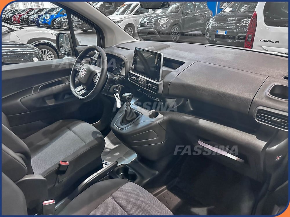 Fiat Doblò Furgone nuova a Milano (8)
