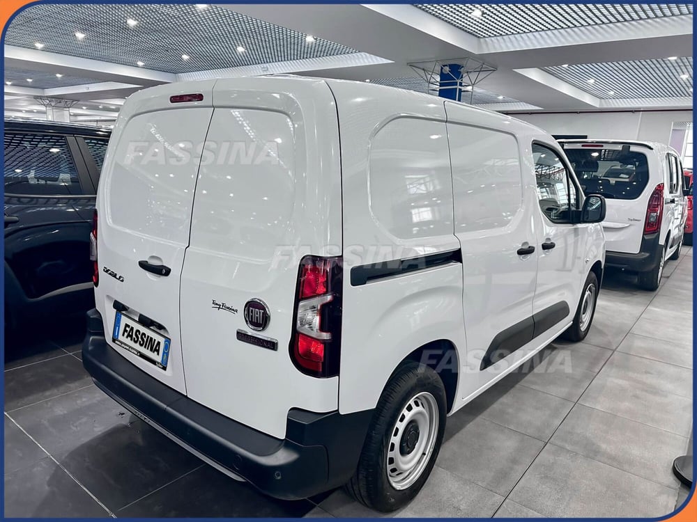 Fiat Doblò Furgone nuova a Milano (4)