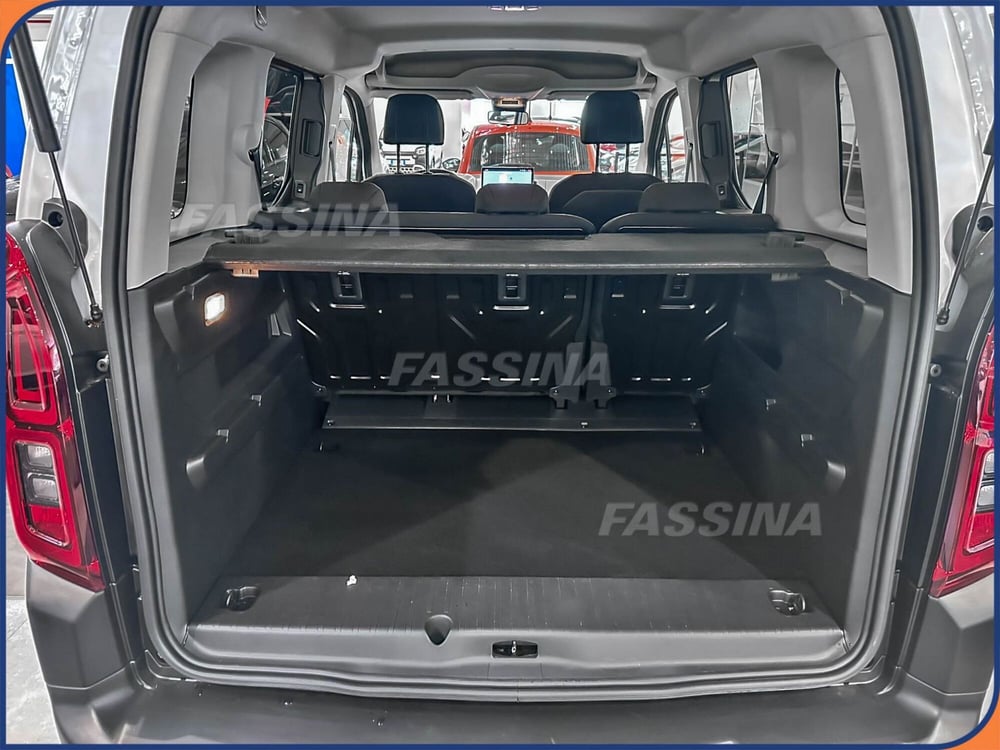 Fiat Doblò Furgone nuova a Milano (9)
