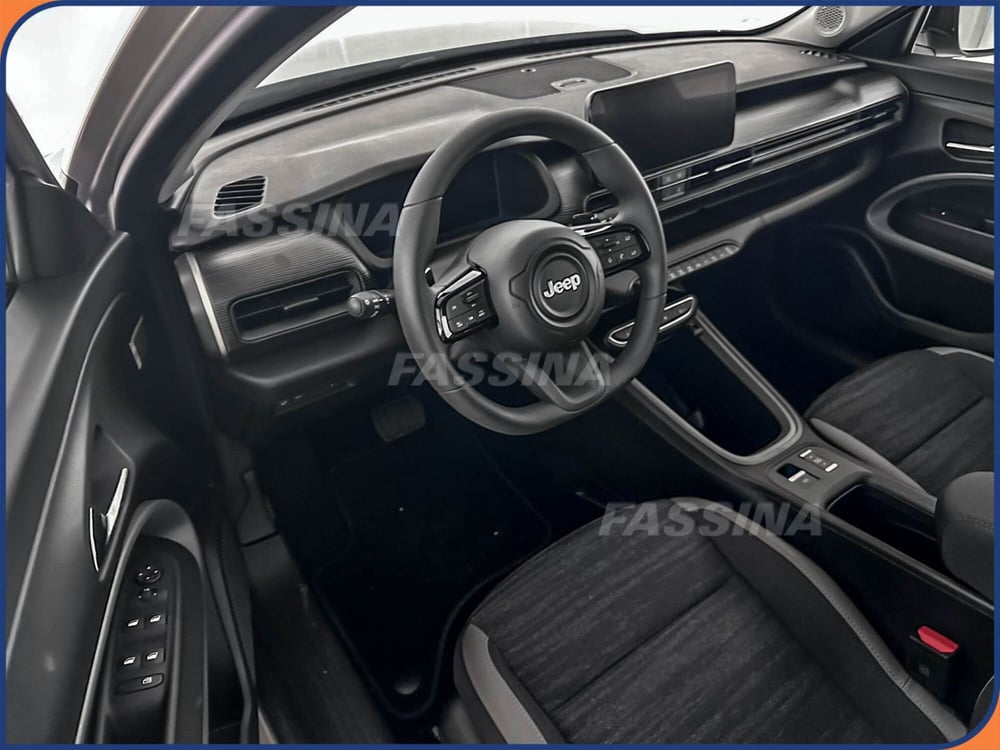 Jeep Avenger nuova a Milano (9)